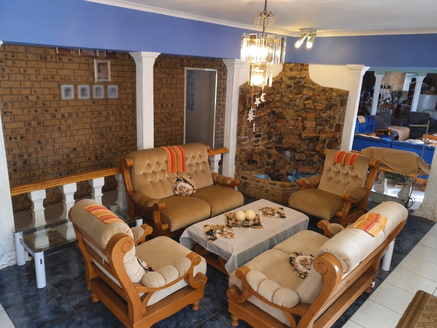 5 Bedroom Property for Sale in Cashan North West